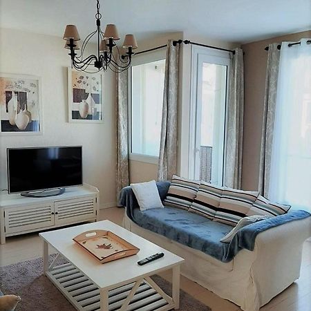 Appt Cosy 65 M2 Coeur De Ville A 150 M De La Plage Royan Exteriör bild